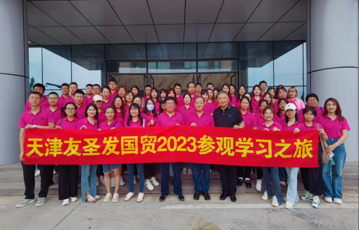 4 4