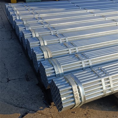 Tubo zincato per ponteggi